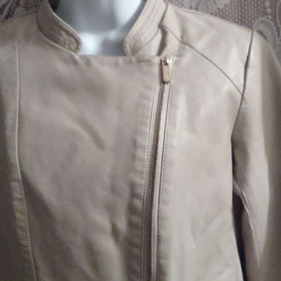 Calvin Klein Women's Size S Jacket Camel Tan Faux Leather Zip Military Collar - Picture 2 of 11